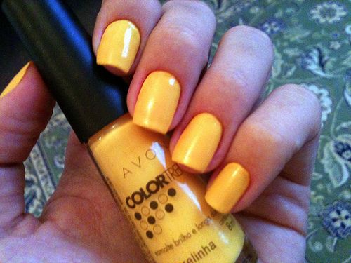 Amarelinha color trend brilho e longa duração